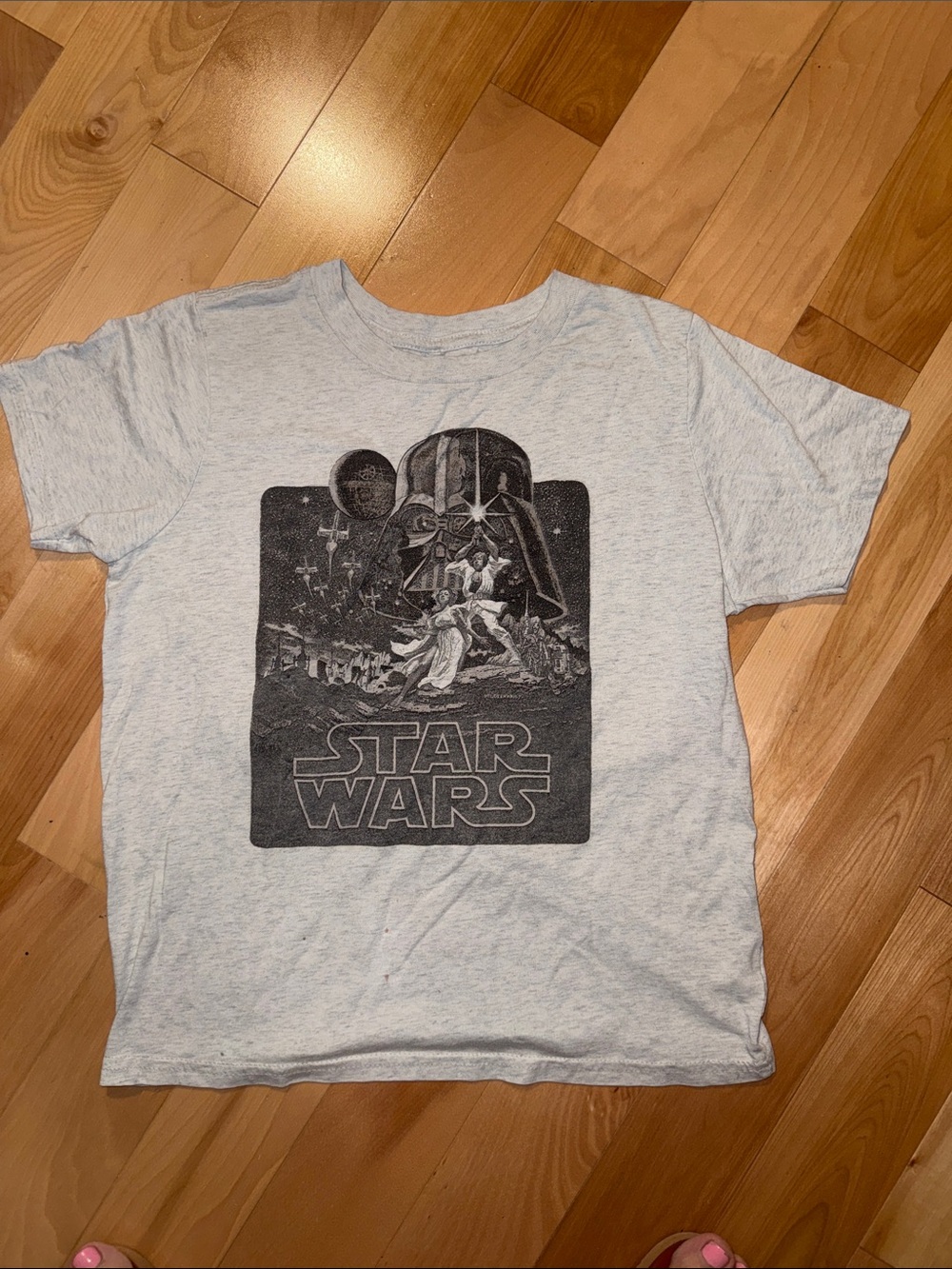 Star Wars Graphic Kids Tee - Light Gray YL see photo for flaw
